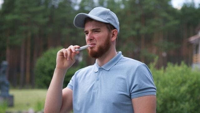 e-cigaretta bolt review and buying tips with a clear e cigarettes vs smoking health comparison