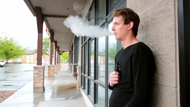 Navigating nhà cái uy tín Choices and electronic cigarette pakistan Trends for Savvy International Shoppers