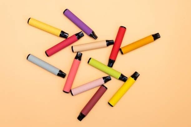 Liquidy reviews electronic cigarettes that look like cigarettes and the best realistic vape kits for authentic flavor