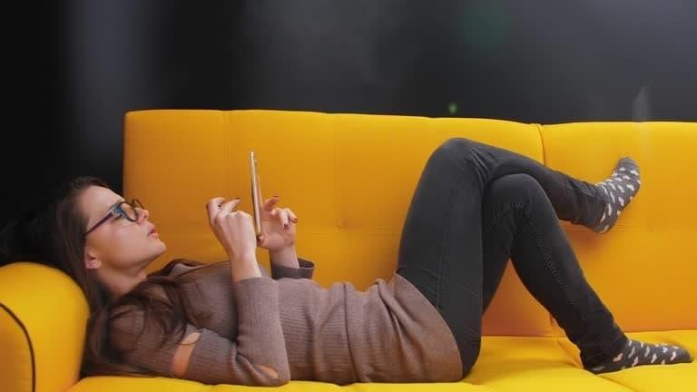 Practical Guide to e papierosy and e cigarette recycling for reducing electronic waste and saving resources