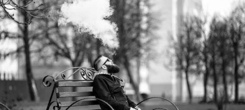 Top Vape Shop Picks and a Hands on electronic cigarette video Review to Find Your Perfect Kit