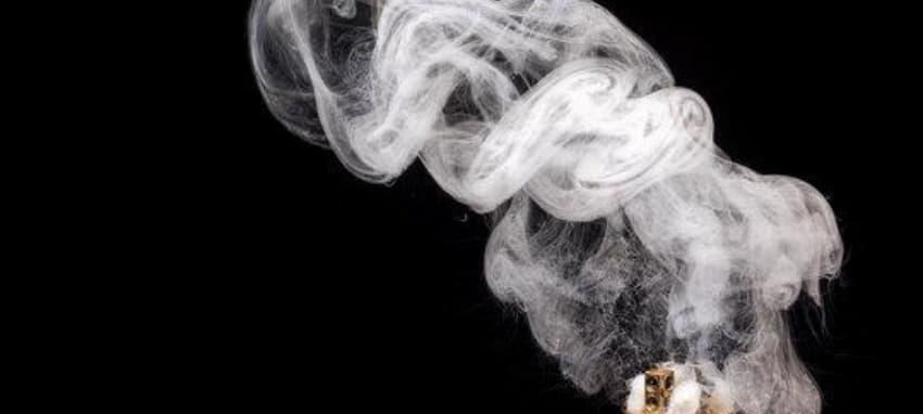 IBvape E-Papierosy Travel Guide Safety and Airline Rules plus can you take an e cigarette on an airplane answered with packing tips and battery rules