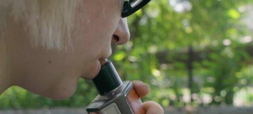 How to Compare nhà cái uy tin and clearomizer tank Options for Secure Betting and Smooth Vaping
