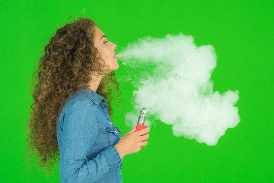 E-liquidy guide and analysis, how bad are e cigarettes really for your lungs and wallet