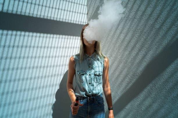 Navigating casino trực tuyến uy tín Choices and Managing juul e-cigarette health risks for Informed Consumers